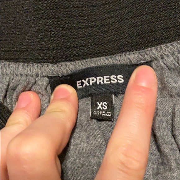 Grey skirt - Picture 2 of 2